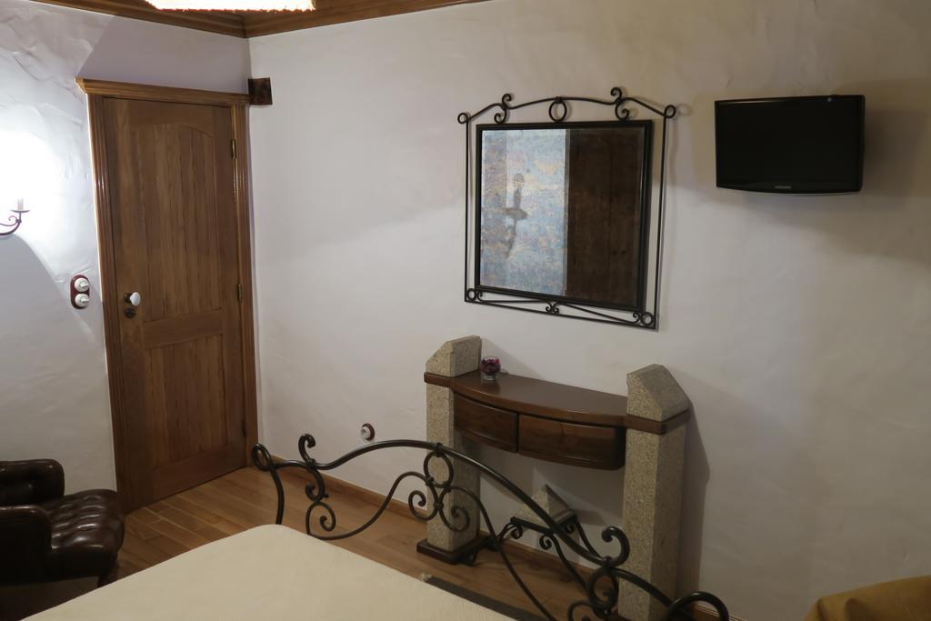 Noz Por Ca... Turismo Em Espaco Rural *
